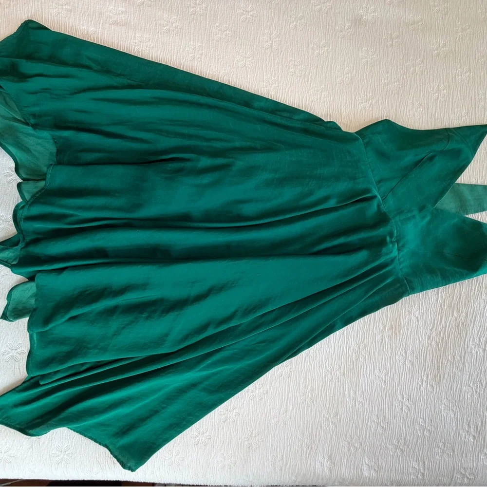 Kimchi Blue Formal Midi Dress emerald green size 8 sleeveless high low - Picture 4 of 15